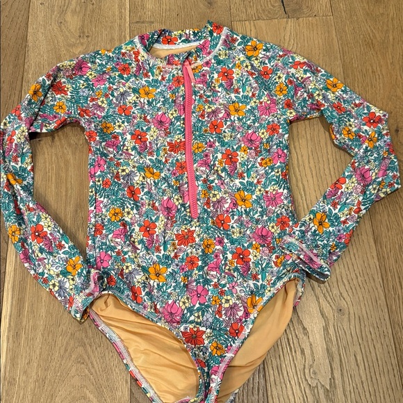 Crewcuts Long Sleeve Rashguard Bundle 6-7 - Picture 5 of 7